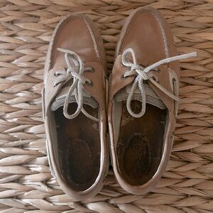 Women's Bluefish 2 Eye Leather Boat Shoe Size 8